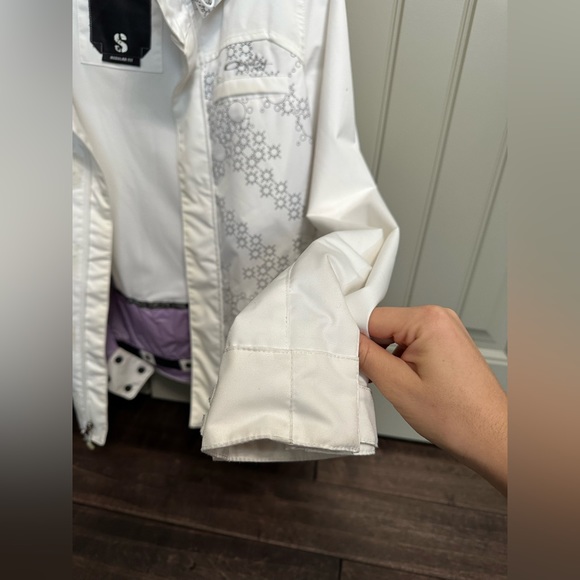Women’s Oakley jacket - Picture 2 of 7